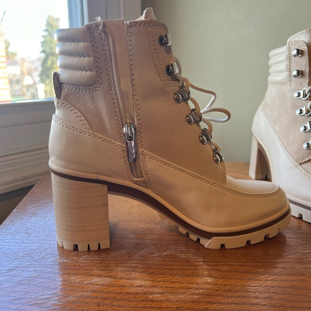 Vince Camardo off-white boots, never worn size 6